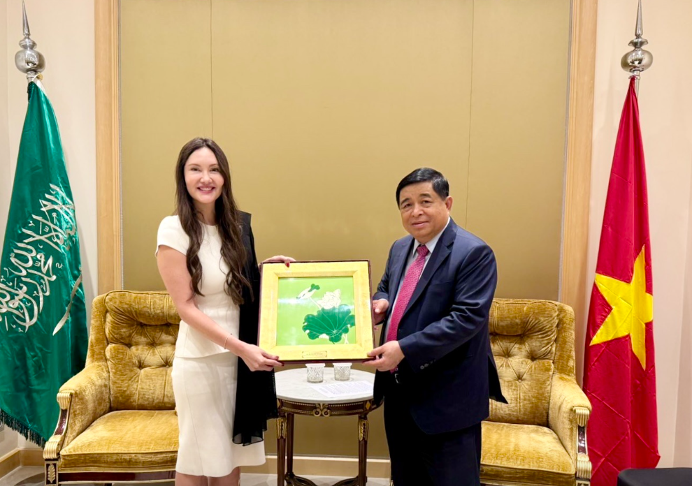 Phó thủ tướng Nguyễn Chí Dũng tham dự Hội nghị Sáng kiến Đầu tư Tương lai